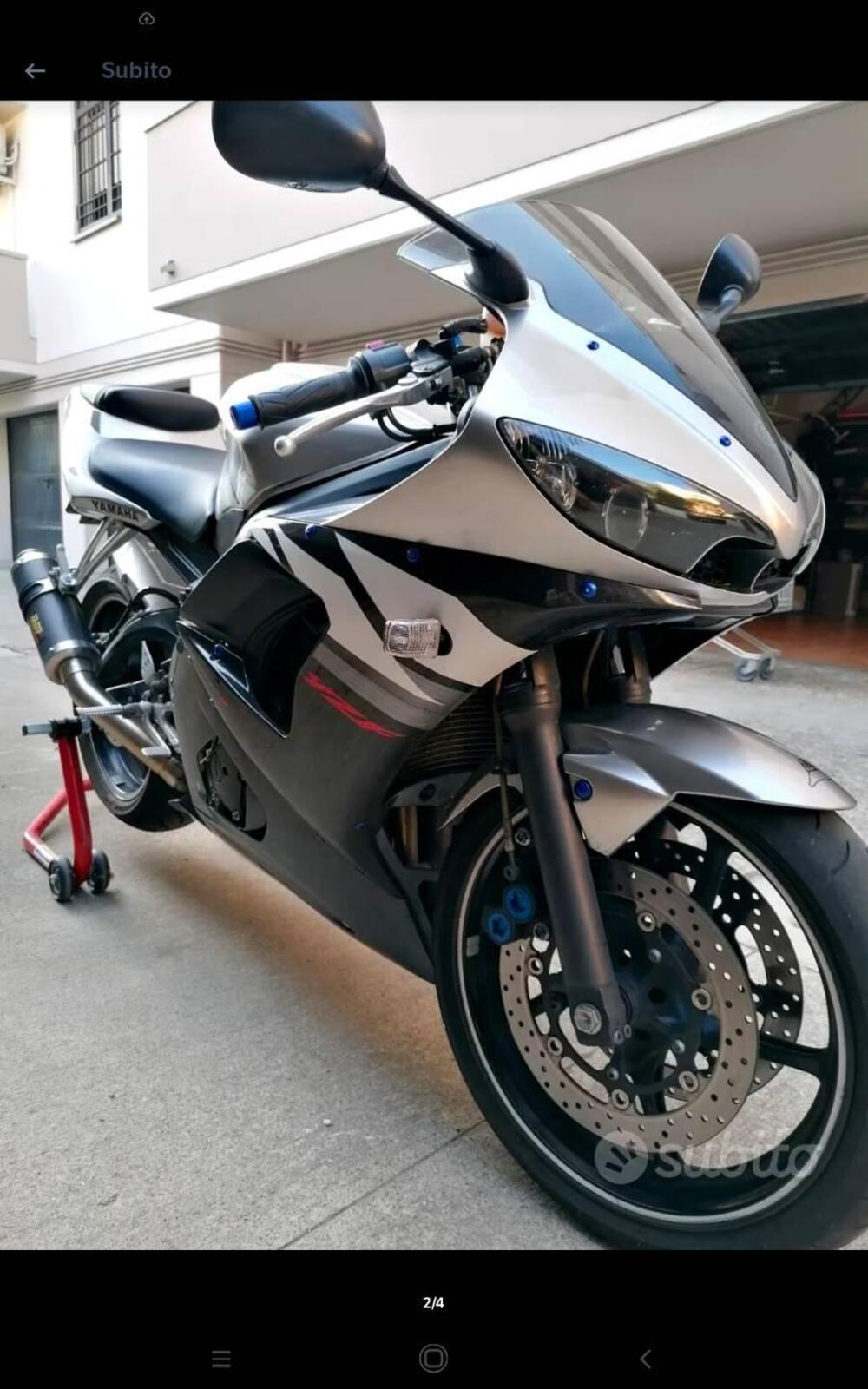 Yamaha YZF R6 (2003 - 04) (2)