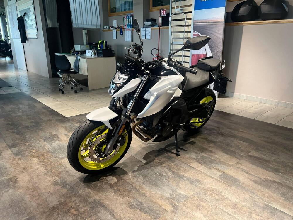 CFMOTO 650NK (2021 - 24) (4)