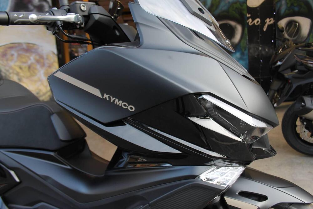 Kymco Xciting VS 400i (2023 - 26) (8)