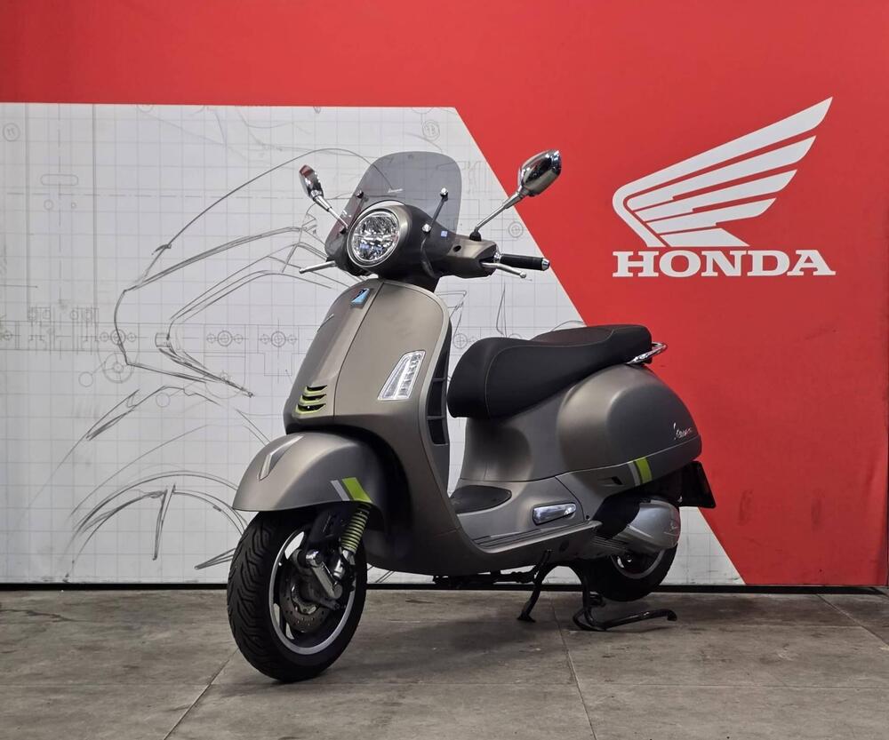 Vespa GTS 300 Super Tech (2023 - 24)