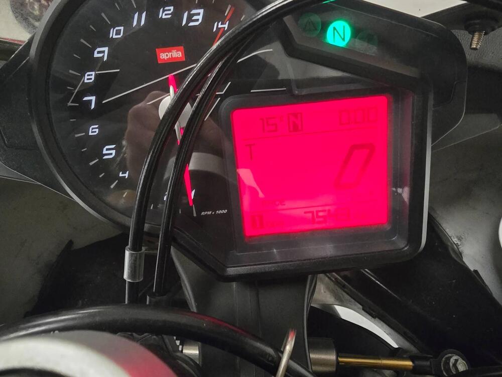 Aprilia RSV4 Factory APRC ABS (2011 - 15) (7)