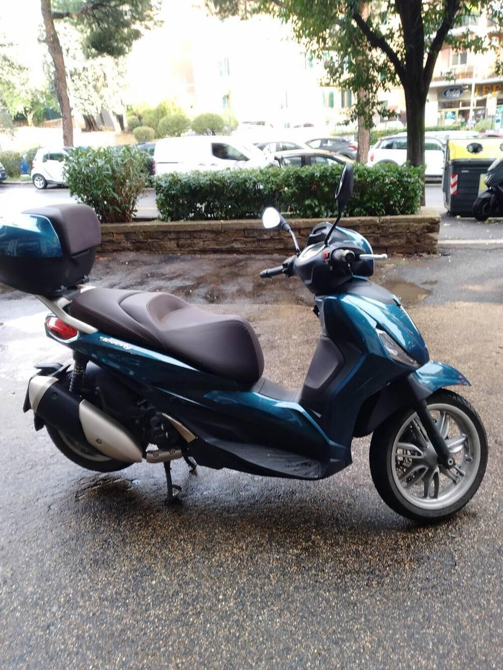 Piaggio Beverly 400 S ABS-ASR (2021 - 24) (2)