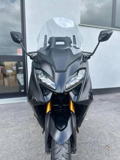 Yamaha T-Max 560 Tech Max (2022 - 24) usata