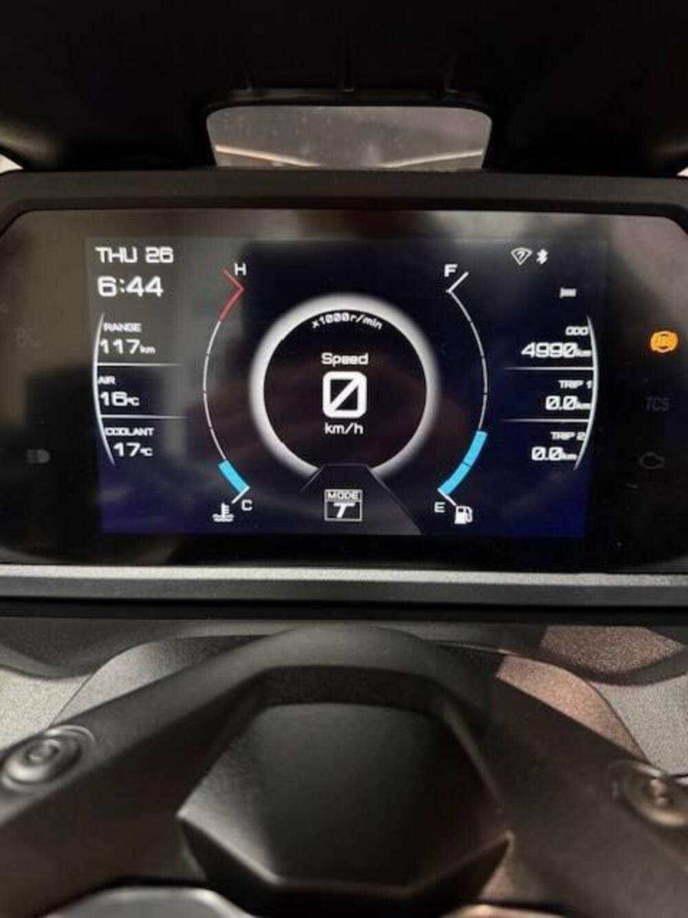 Yamaha T-Max 560 (2025 - 26) (3)