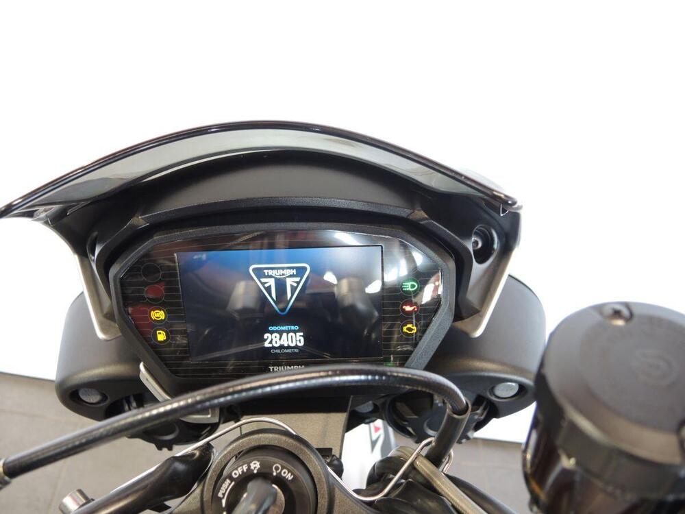 Triumph Street Triple R (2017 - 20) (5)