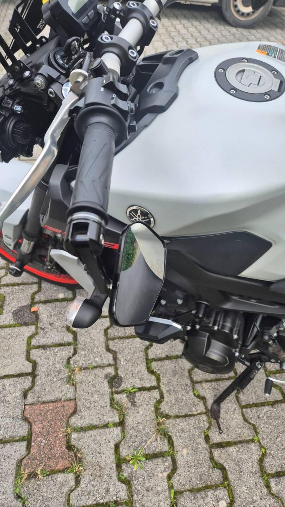 Yamaha MT-09 (2017 - 20) (9)