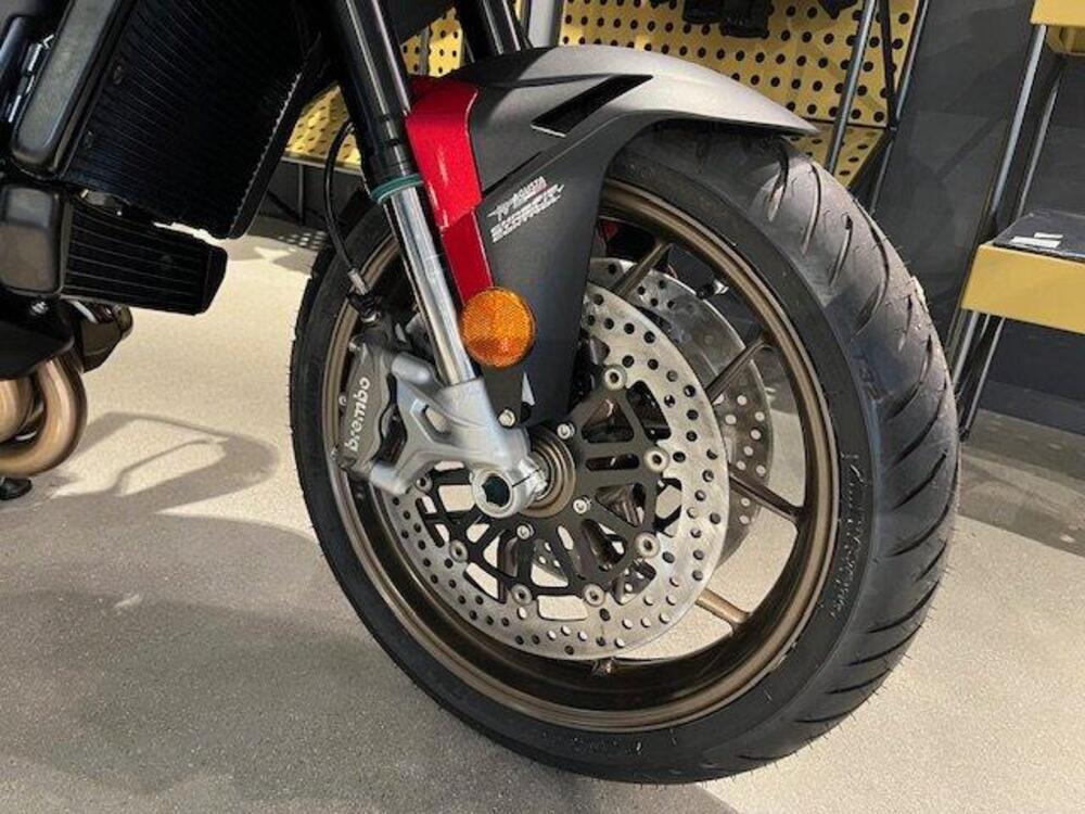 MV Agusta Turismo Veloce 800 Lusso SCS (2021 - 26) (4)