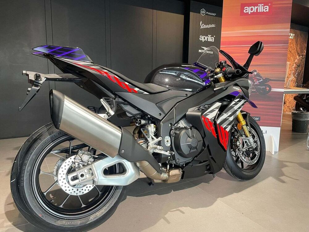 Aprilia RSV4 1100 Factory (2025 - 26) (2)