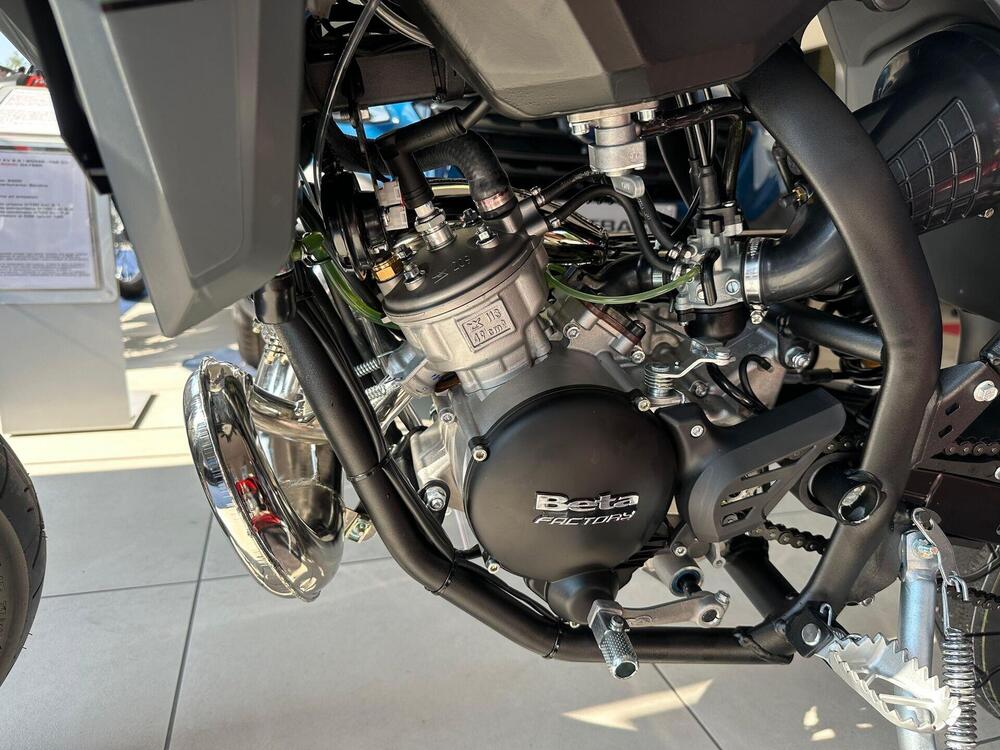 Betamotor RR 50 Motard - X Special Edition (2024 - 26) (7)