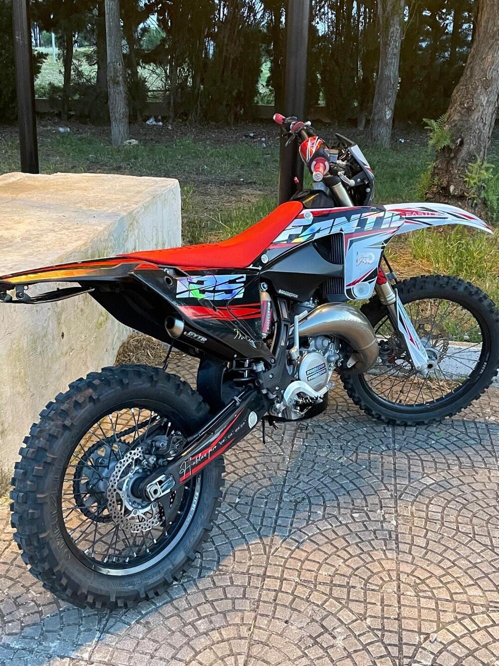 Fantic Motor XE 125 (2023) (2)