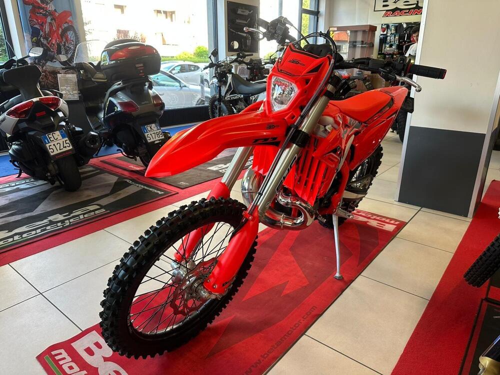 Betamotor RR X-PRO 300 2T Enduro (2025) (7)