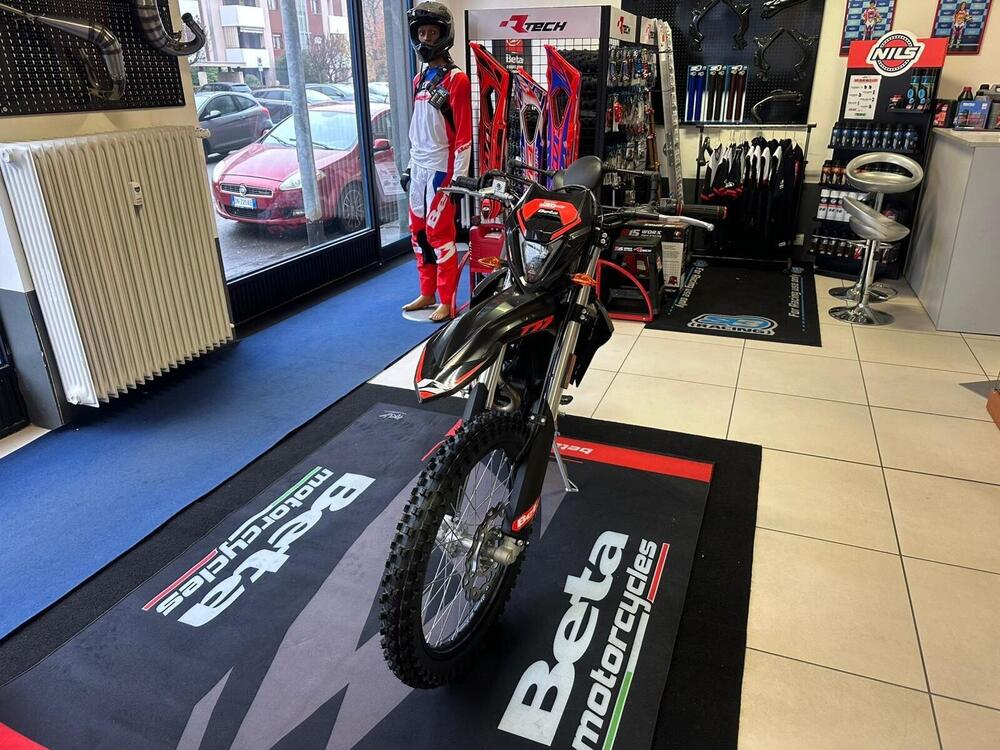 Betamotor RR 125 4T Enduro T (2025 - 26) (8)