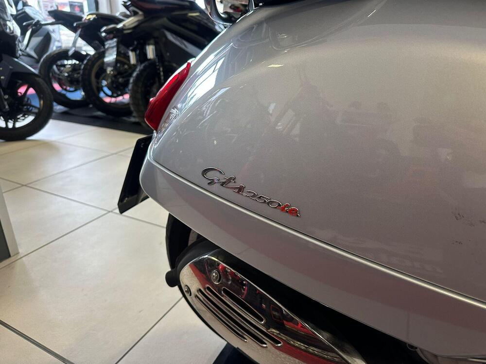 Vespa GTS 250 i.e. (11)