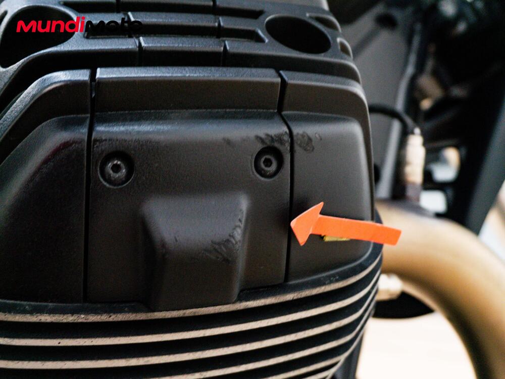 Moto Guzzi V85 TT (2024 - 26) (13)