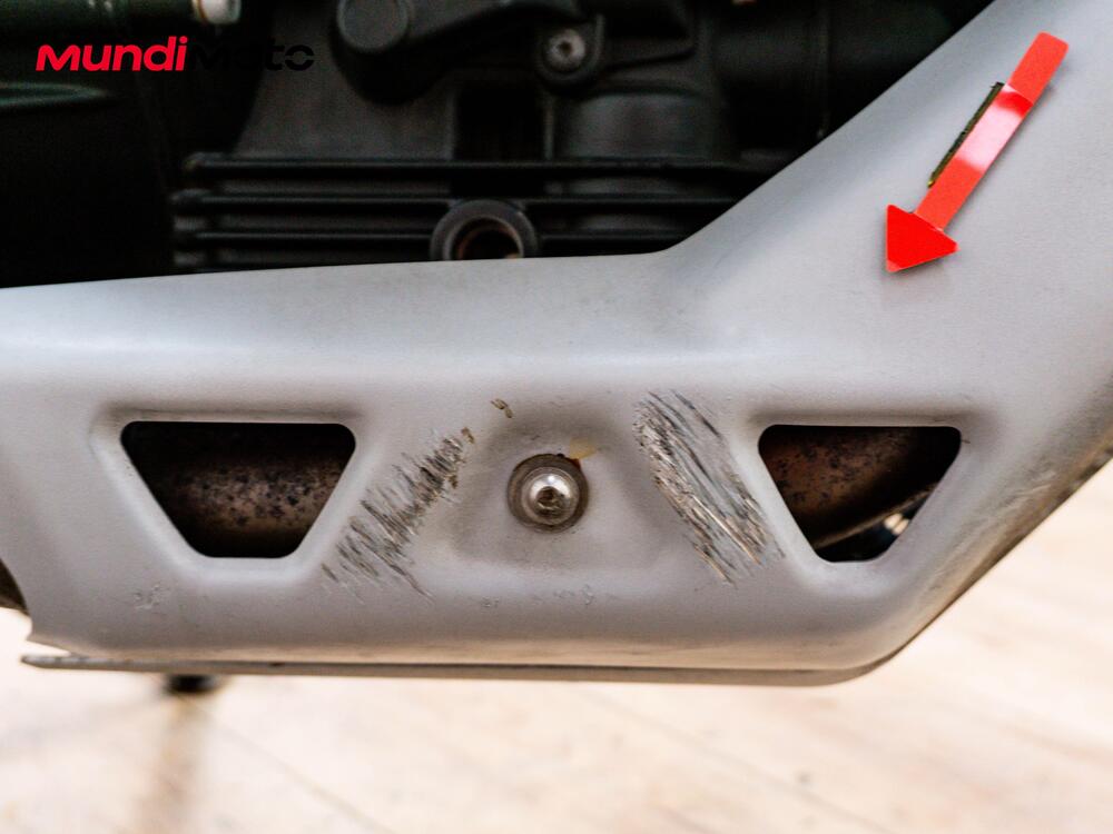 Moto Guzzi V85 TT (2024 - 26) (14)