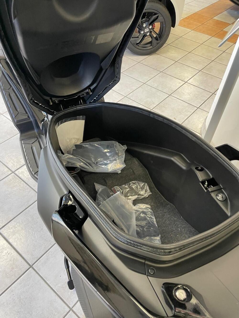 Kymco Downtown 350i GT (2024 - 26) (4)