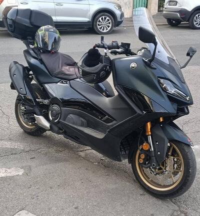 Yamaha T-Max 560 Tech Max (2022 - 24) usata