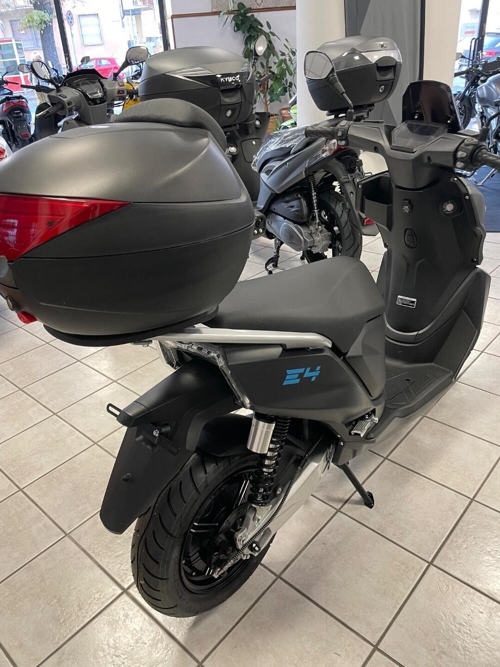 Lifan E4 L3e Doppia Batteria (2021 - 26) (5)