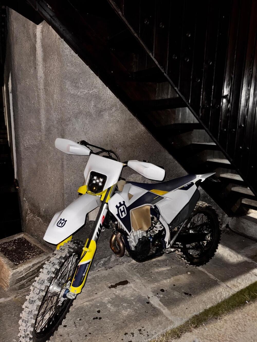 Husqvarna FE 450 (2021)