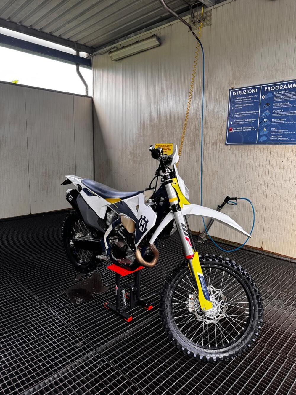 Husqvarna FE 450 (2021) (4)