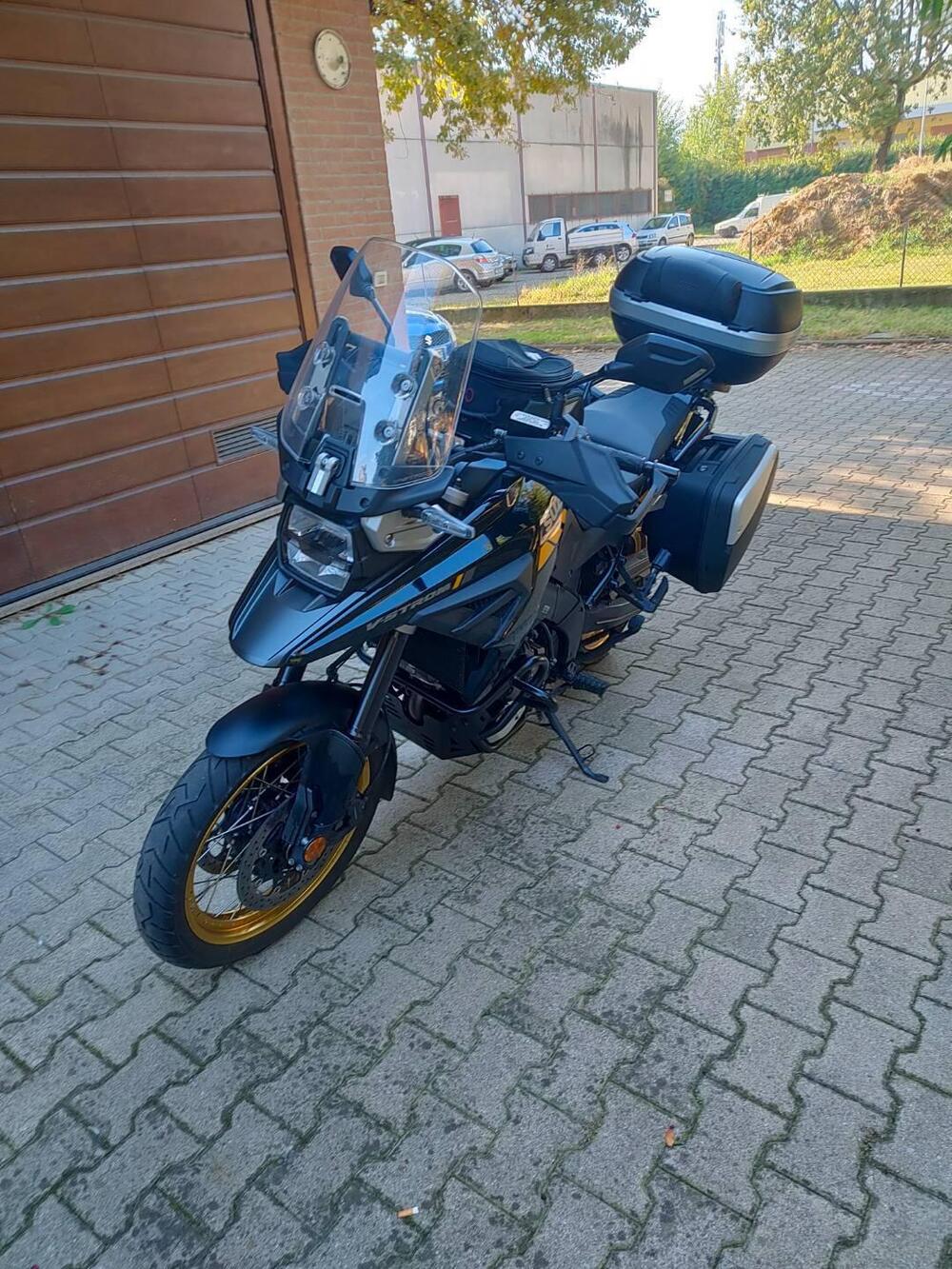 Suzuki V-Strom 1050XT (2020 - 23) (4)