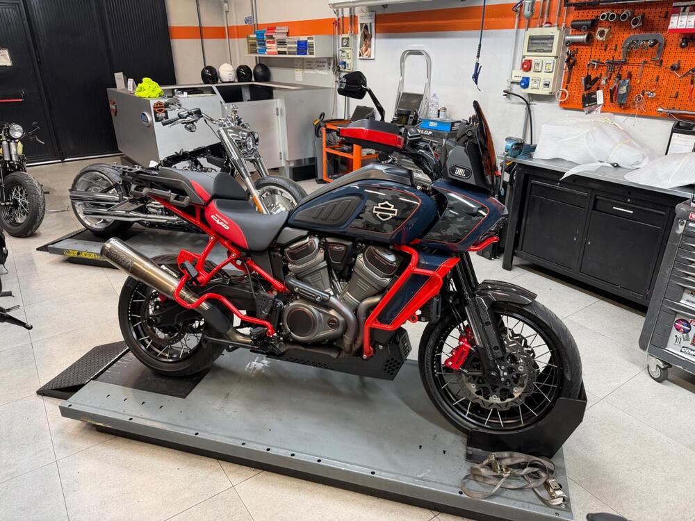 Harley-Davidson CVO Pan America (2025 - 26) (6)