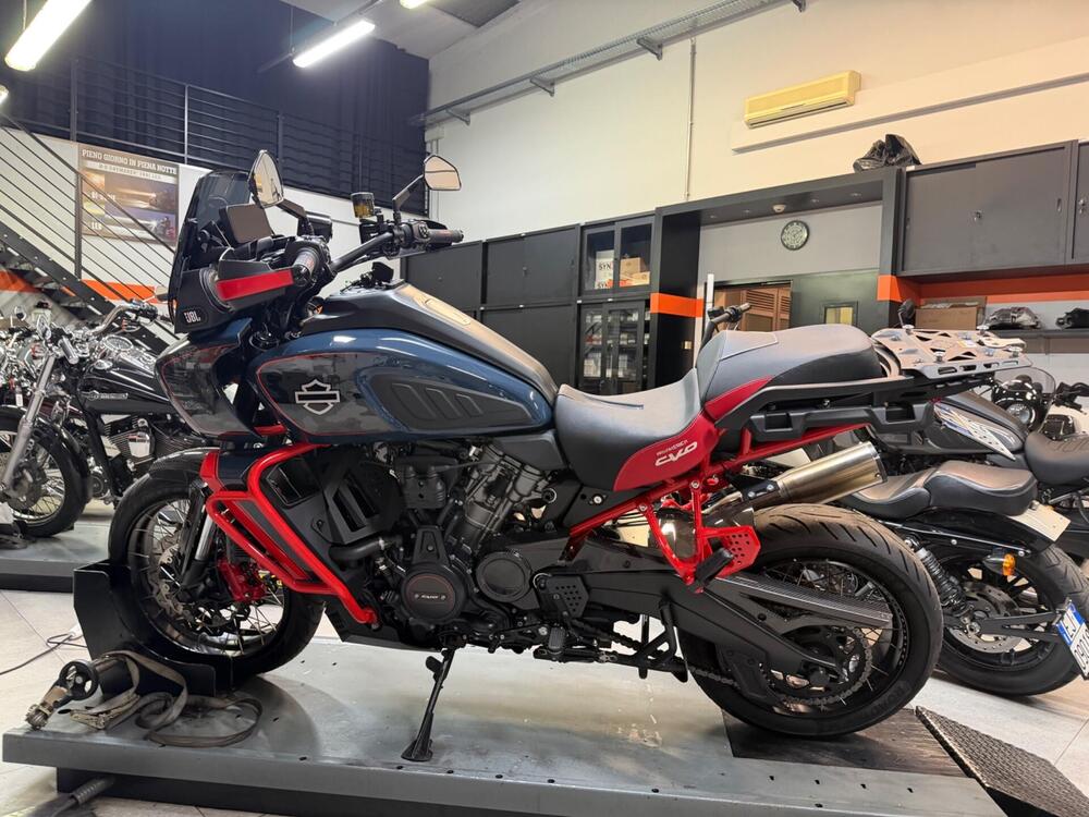 Harley-Davidson CVO Pan America (2025 - 26) (9)