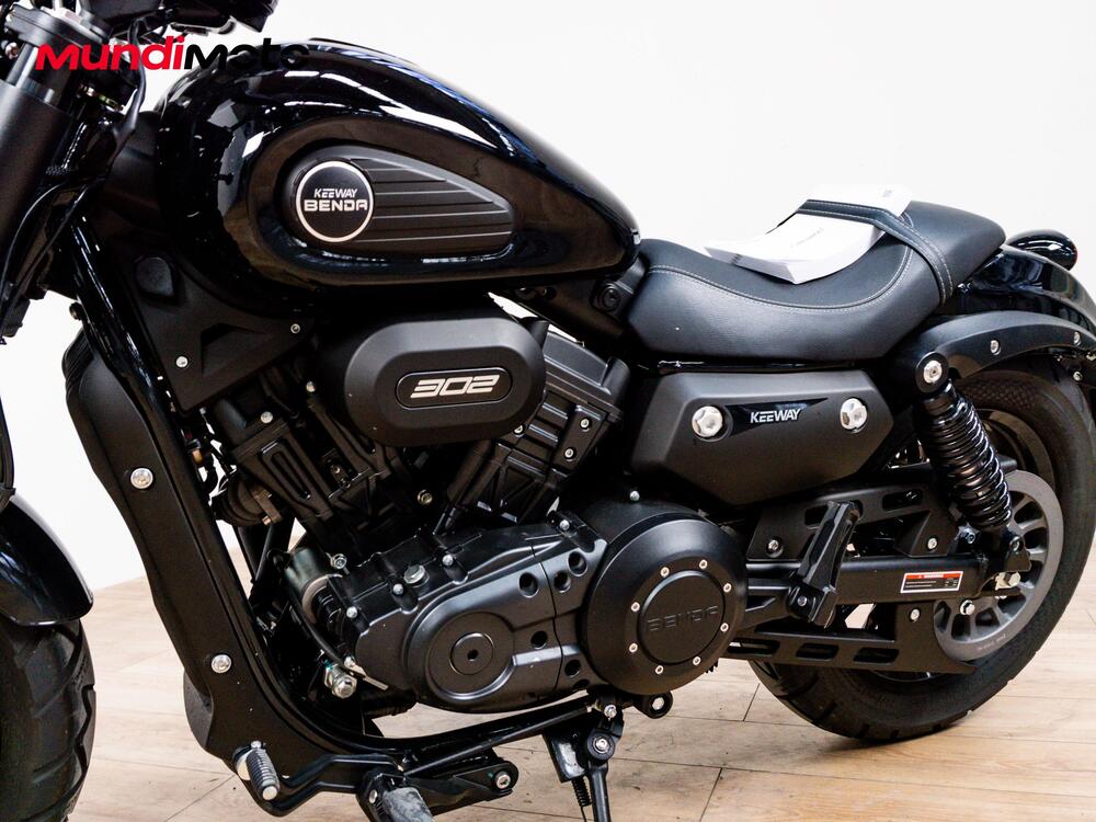 Keeway Motor V302 C (2022 - 26) (9)