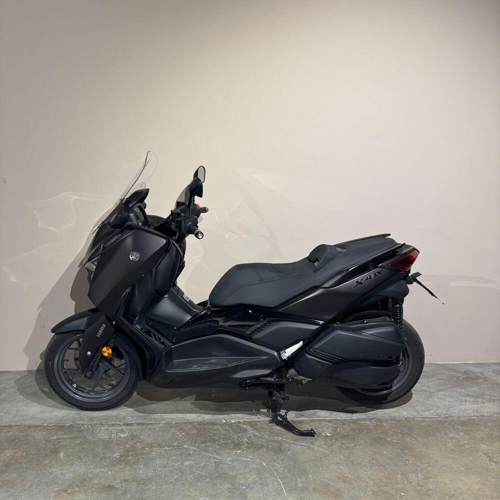 Yamaha X-Max 300 (2025 - 26) (4)