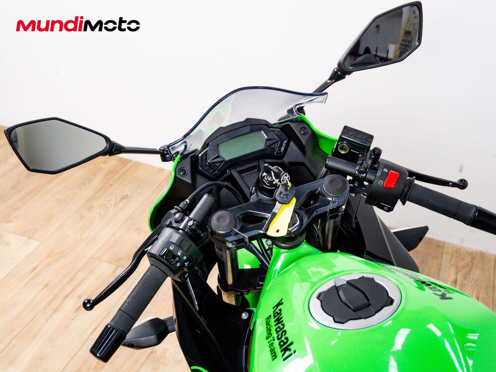 Kawasaki Ninja 125 (2025 - 26) (11)