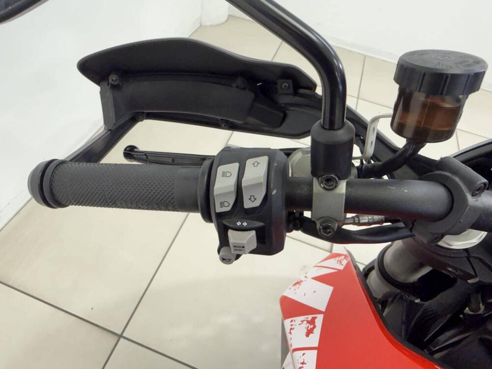 Ducati Hypermotard 950 RVE (2020) (10)