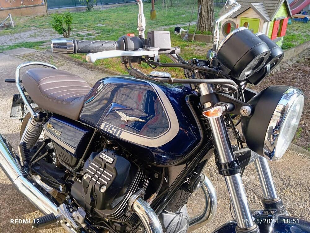 Moto Guzzi V7 Special (2021 - 24) (4)