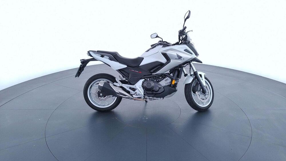 Honda NC 750 X ABS (2016 -17) (4)