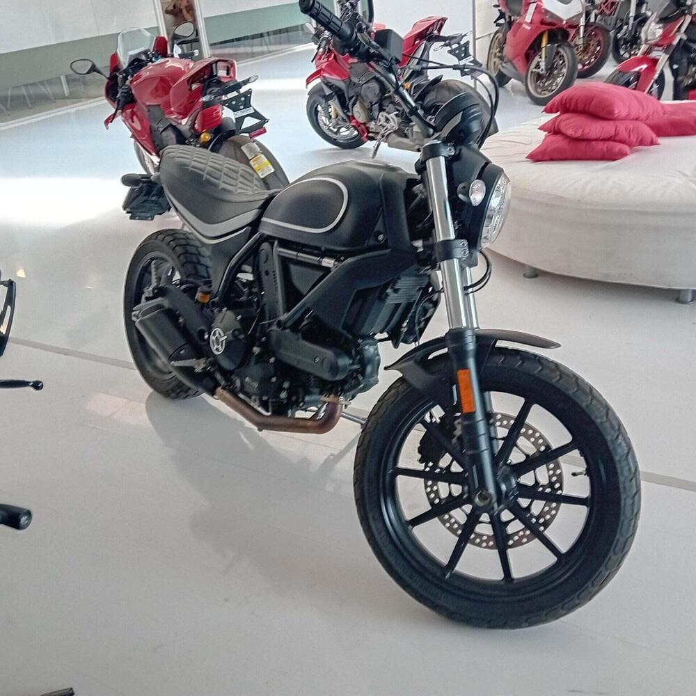Ducati Scrambler 400 Sixty 2 (2016 - 21) (3)