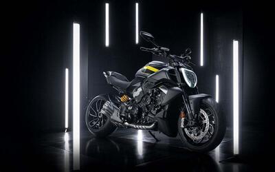 Ducati Diavel V4 (2023 - 26) nuova