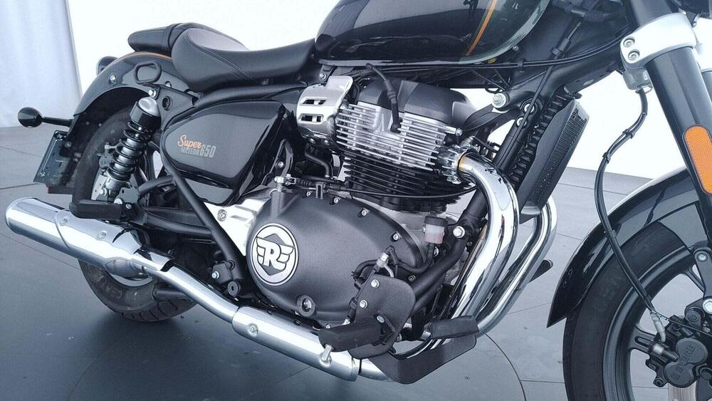 Royal Enfield Super Meteor 650 (2023 - 26) (12)