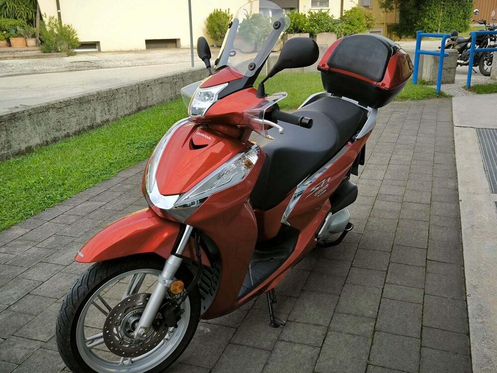 Honda SH 300 i ABS (2016 - 20) (2)