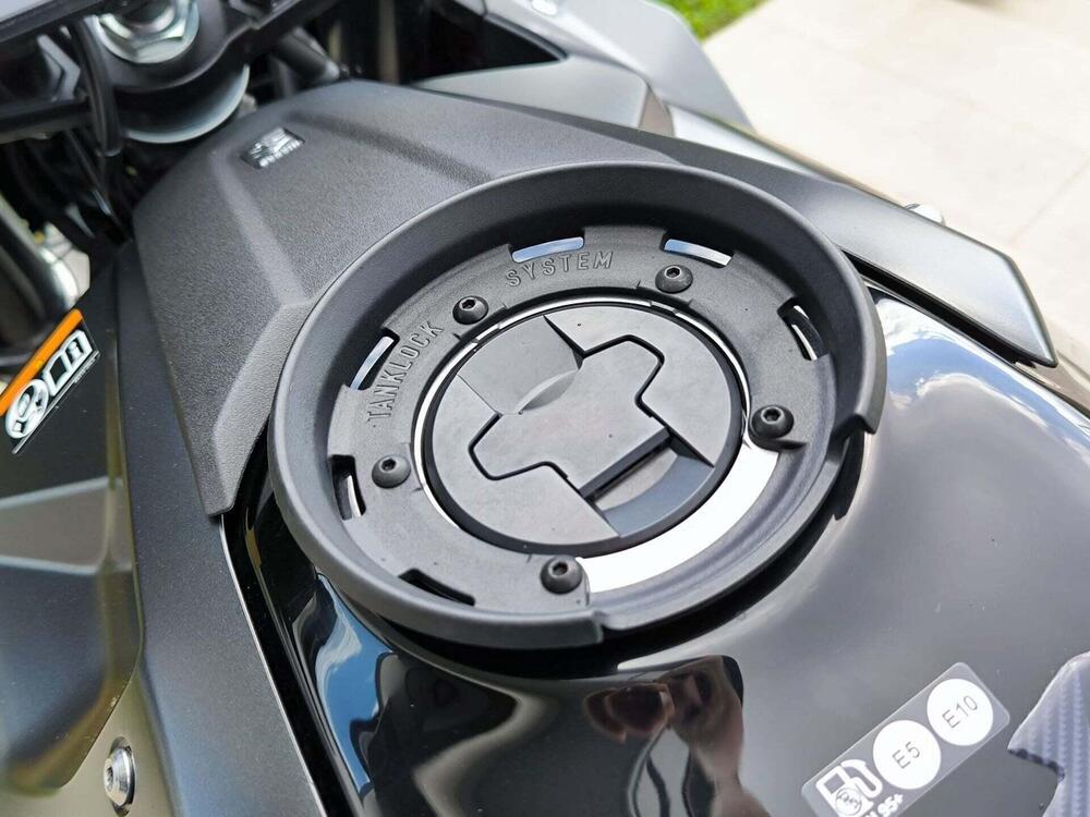 Suzuki GSX-8R (2024 - 26) (9)