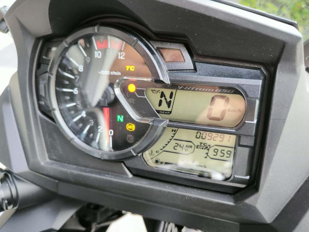 Suzuki V-Strom 650XT (2021 - 25) (3)