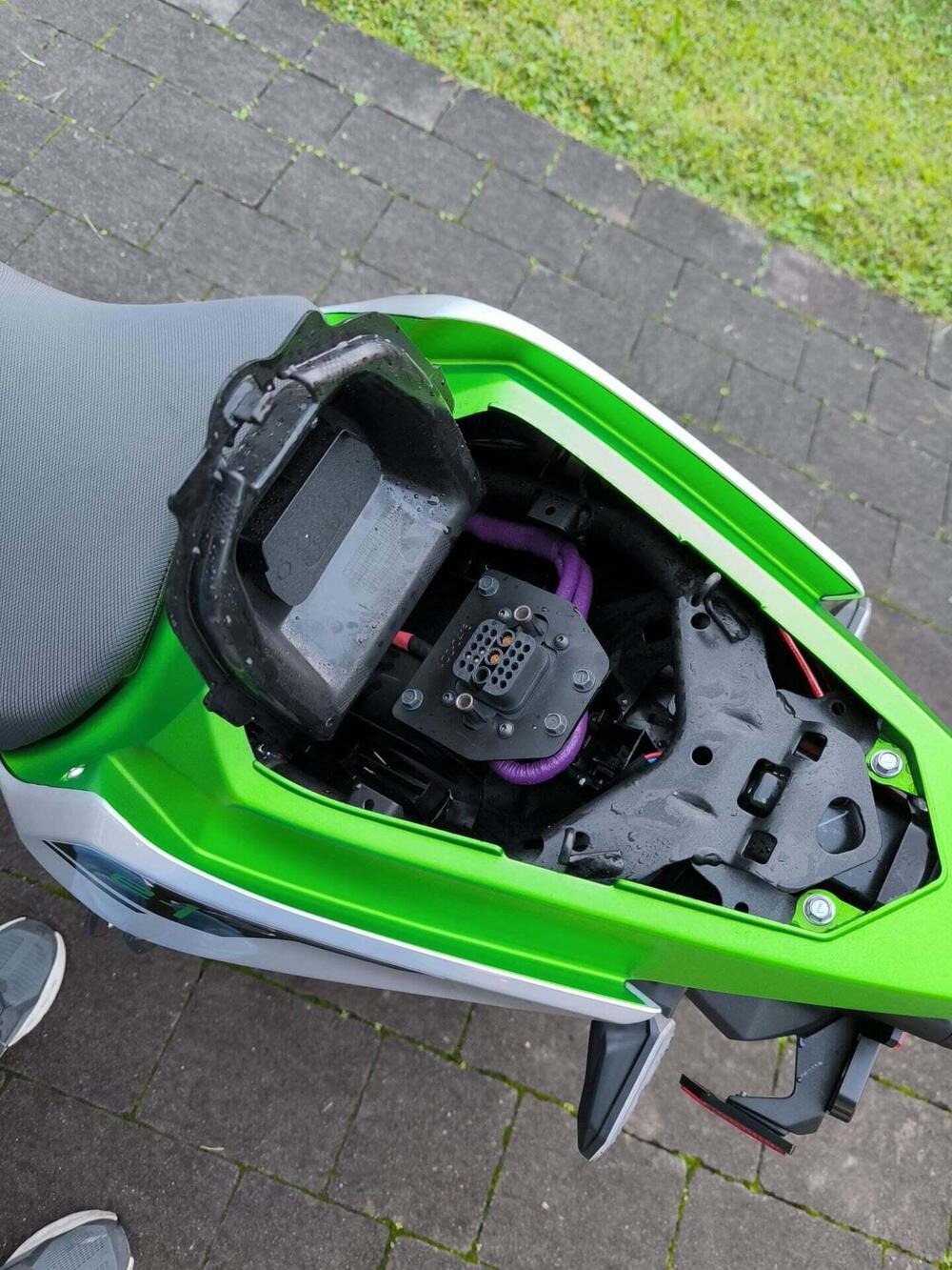 Kawasaki Z e-1 (2024 - 26) (3)