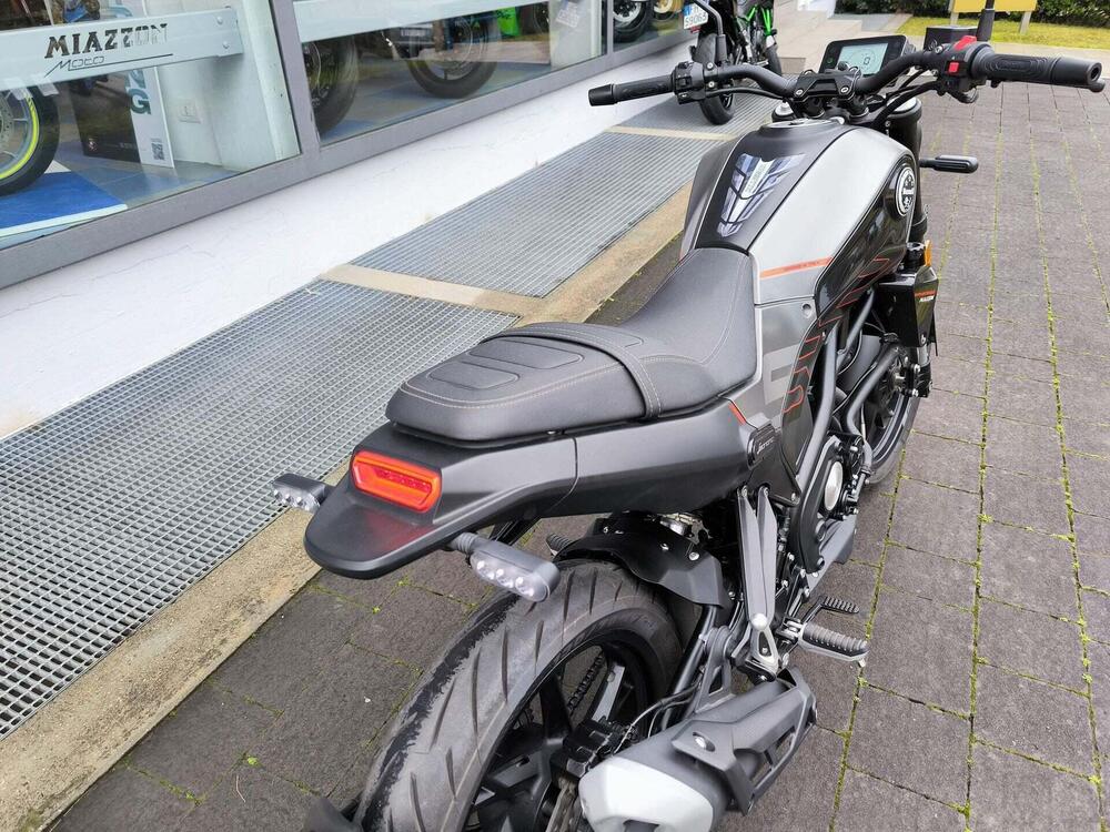 Benelli Leoncino 125 (2022 - 25) (4)