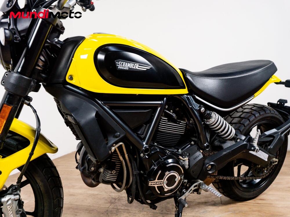 Ducati Scrambler 800 Icon Dark (2020) (9)