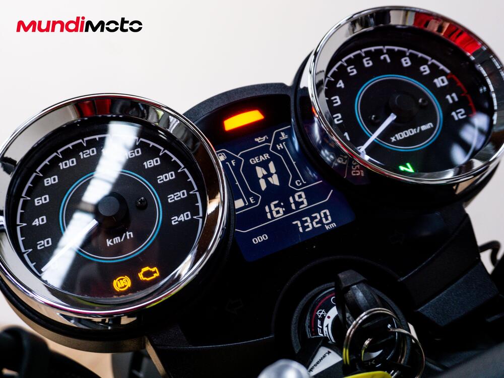 Kawasaki Z 650 RS (2025 - 26) (12)