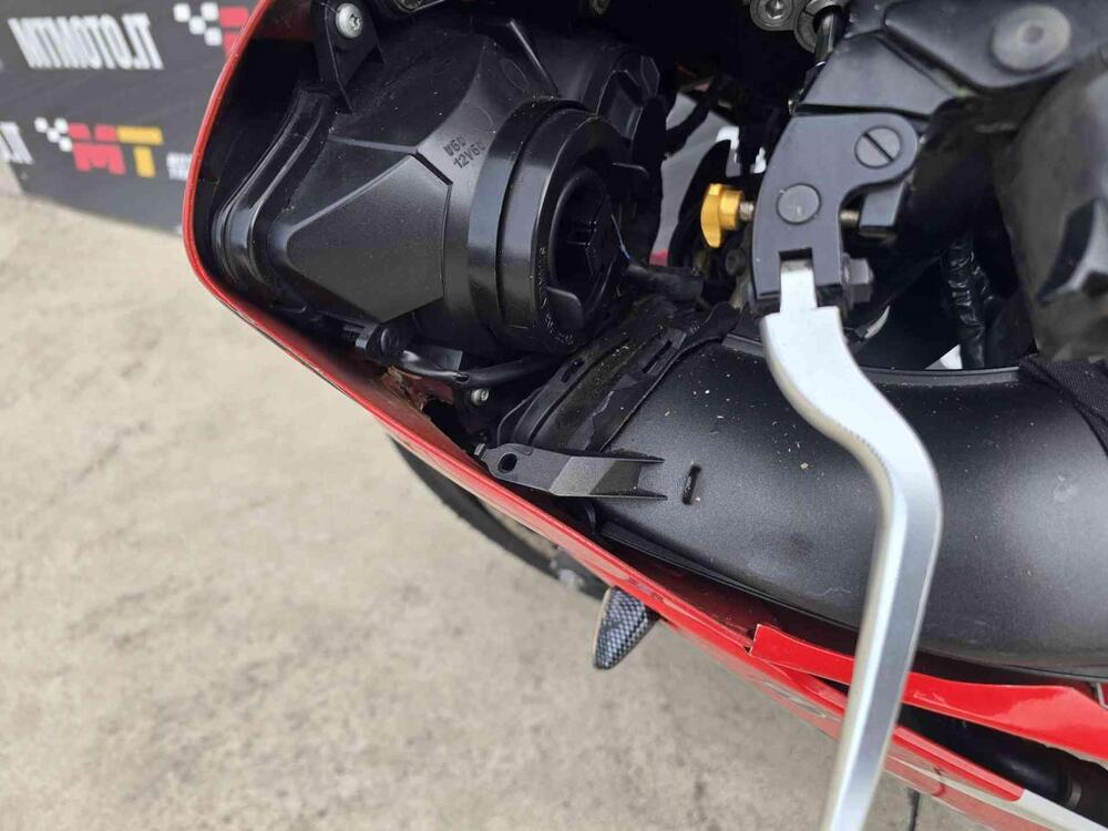 Yamaha YZF R1 (2007 - 08) (10)