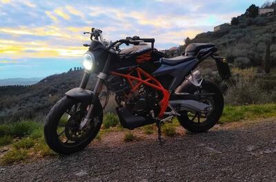 Swm Varez 125 (2020) usata