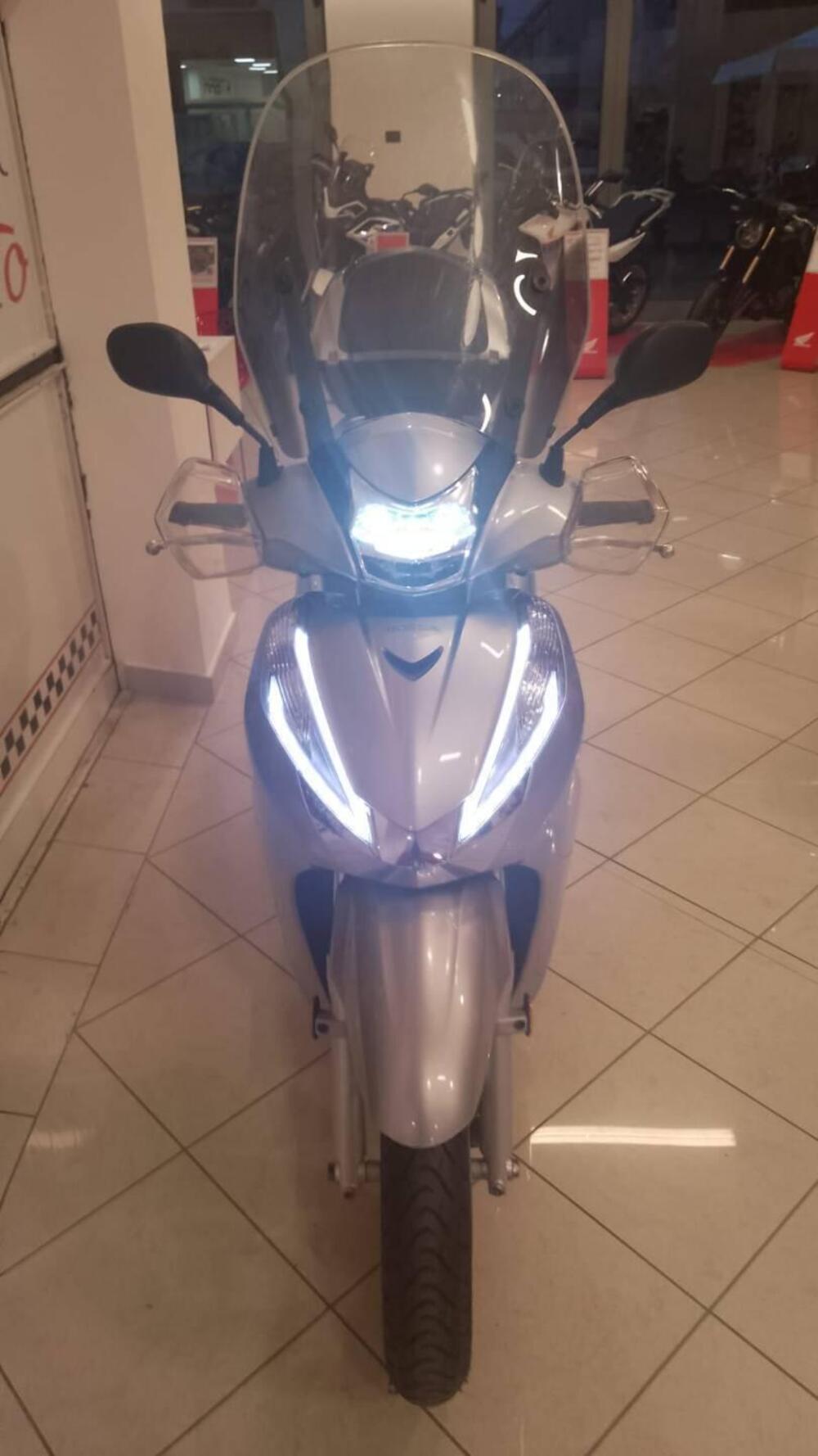 Honda SH 300 i ABS (2016 - 20) (4)