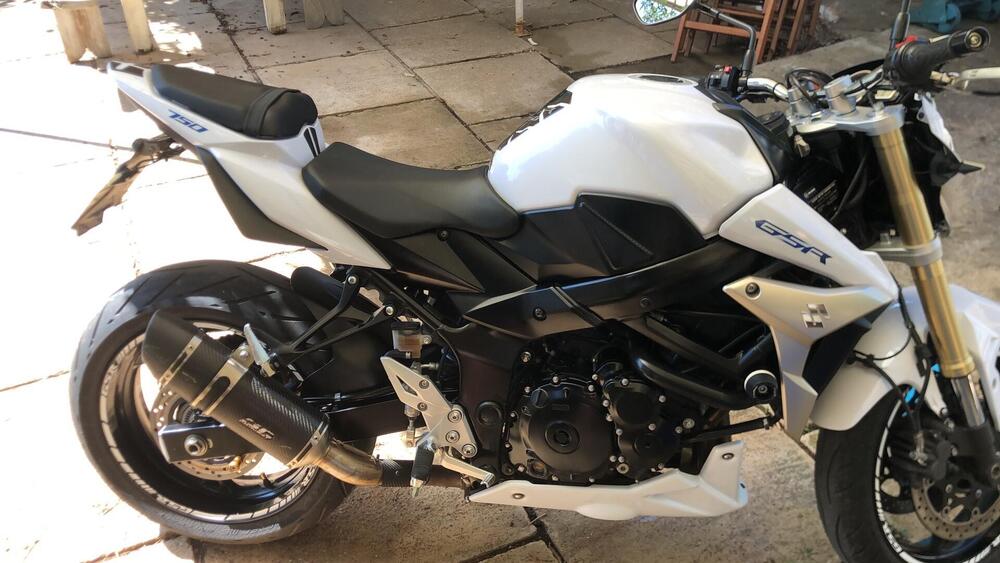 Suzuki GSR 750 ABS (2010 - 17)