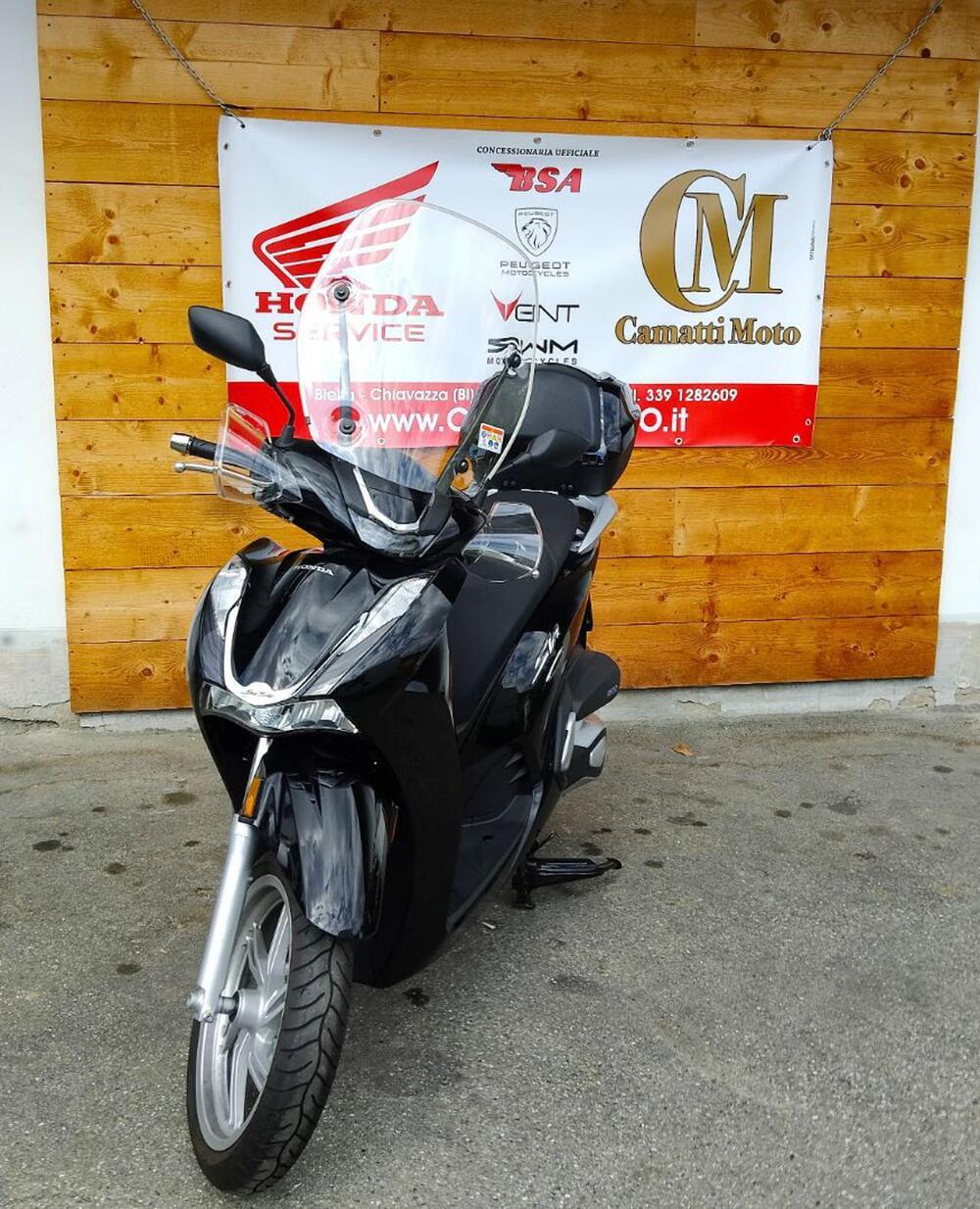 Honda SH 350 (2021 - 24) (3)