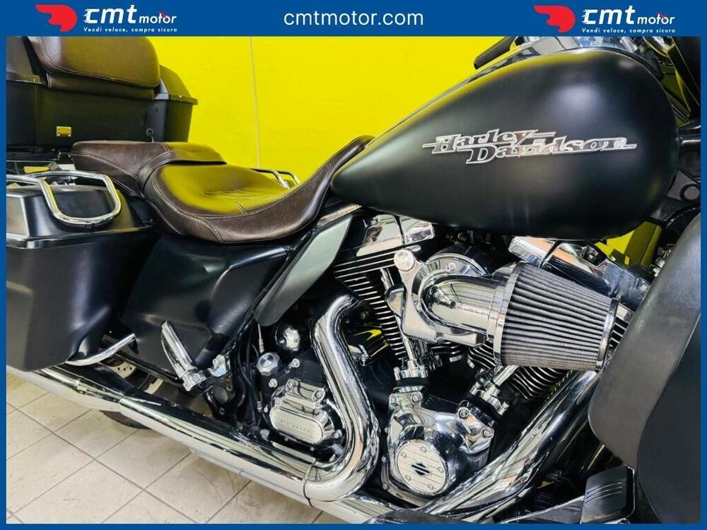 Harley-Davidson 1690 Street Glide (2011 - 13) - FLHX (10)