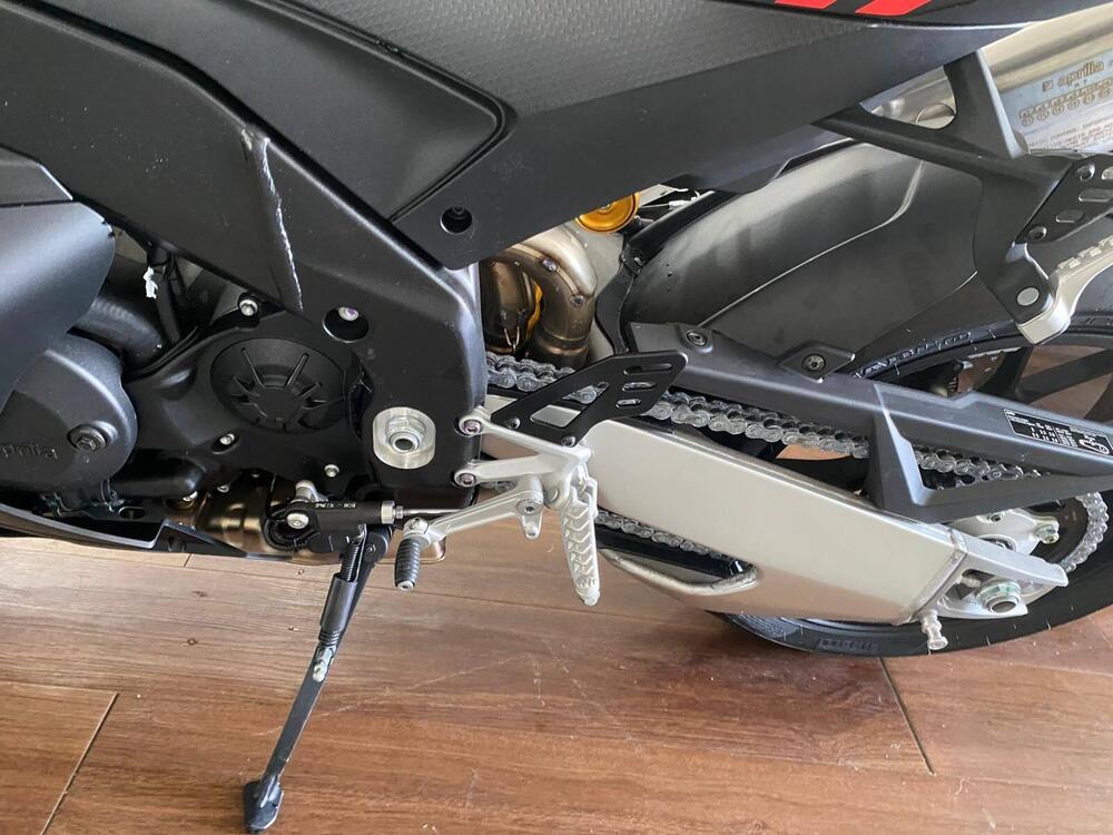 Aprilia RSV4 1100 Factory (2025 - 26) (7)